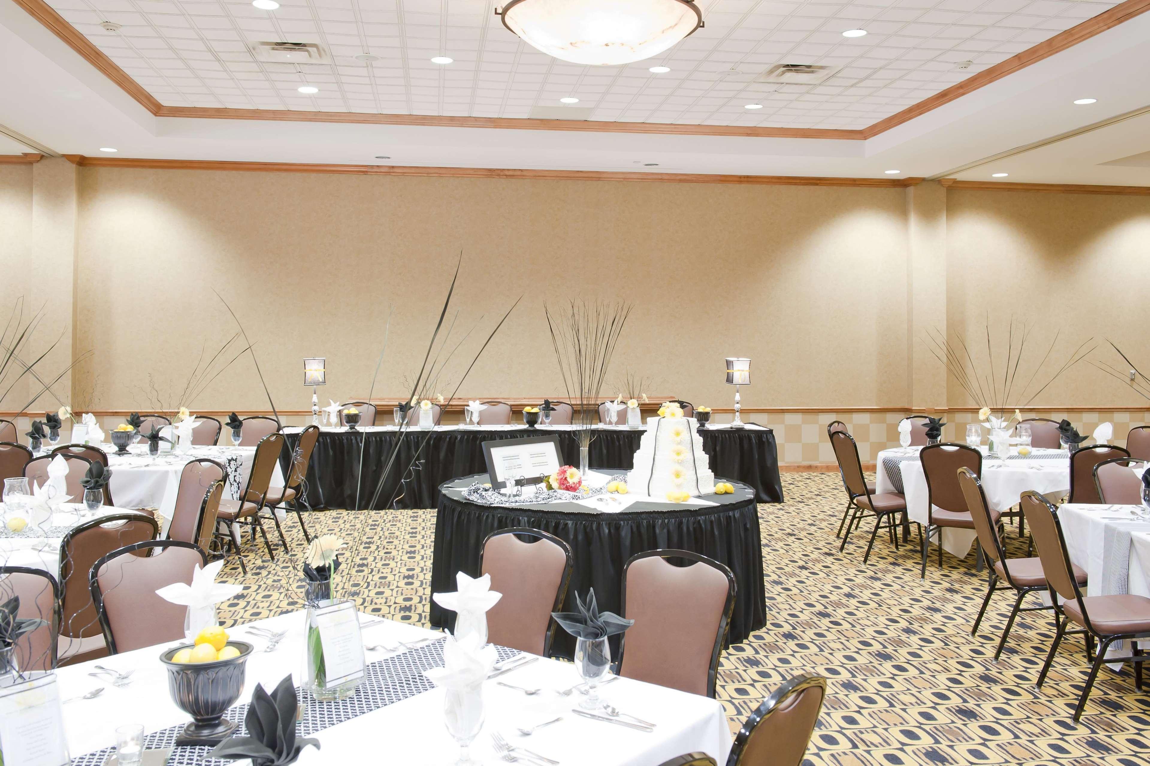 Hampton Inn & Suites Columbia At The University Of Missouri Facilities photo